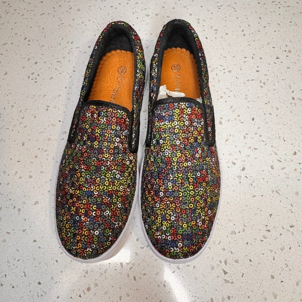 Bernie Mev Verona Multi Color Woven Slip On Sneakers Circle Pattern Size 39 or 8